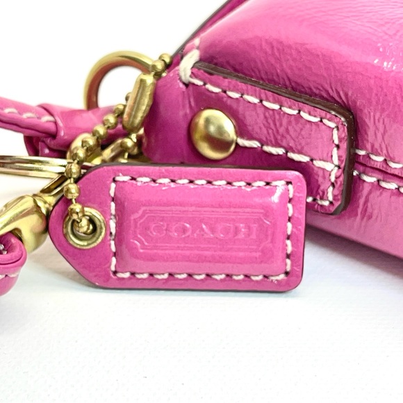 Vintage Coach Turn-lock Pink Wristlet 💓 - Picture 2 of 10